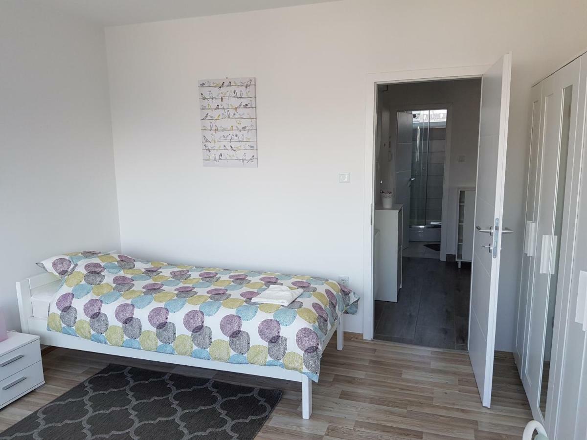 Apartment Alex Miramare ザグレブ エクステリア 写真