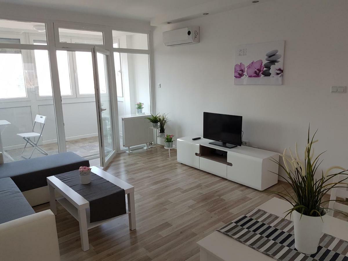 Apartment Alex Miramare ザグレブ エクステリア 写真